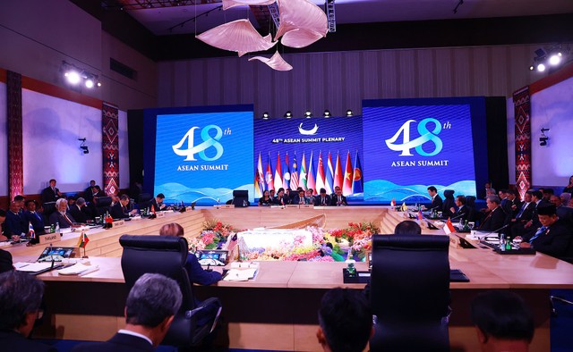 Phiên họp toàn thể của Hội nghị Cấp cao ASEAN lần thứ 48 - Ảnh: VGP/Nhật Bắc
