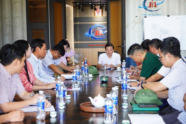 Chủ tịch UBND tỉnh Quảng Trị Lê Hồng Vinh làm việc với các sở, ngành, địa phương và các đơn vị liên quan về Dự án Bệnh viện Đa khoa khu vực Bắc Quảng Bình (cơ sở 2). Chủ tịch UBND tỉnh Quảng Trị Lê Hồng Vinh làm việc với các sở, ngành, địa phương và các đơn vị liên quan về Dự án Bệnh viện Đa khoa khu vực Bắc Quảng Bình (cơ sở 2).