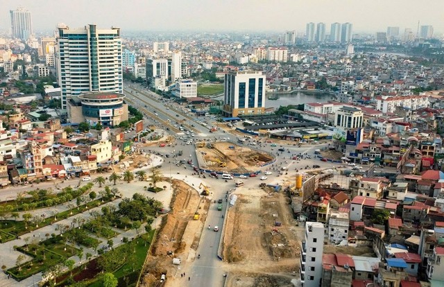 Công trình xây dựng nút giao thông khác mức Nguyễn Trãi - Lê Hồng Phong đang được khẩn trương thi công. Ảnh: Trung Kiên Công trình xây dựng nút giao thông khác mức Nguyễn Trãi - Lê Hồng Phong đang được khẩn trương thi công. Ảnh: Trung Kiên