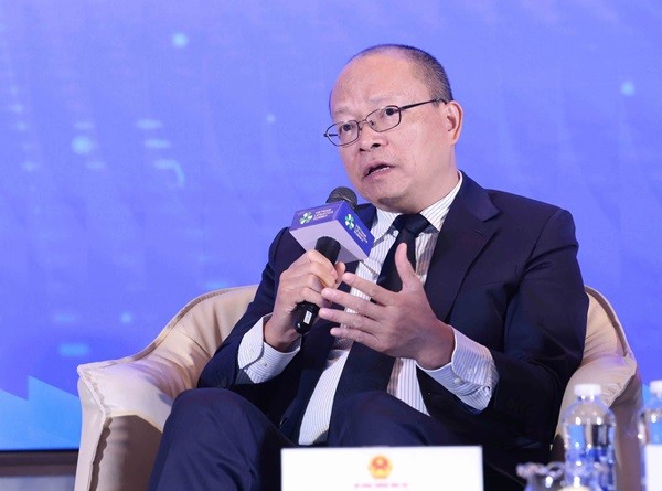TS. Bùi Thiên Thu, Gs Đại học Okayama (Nhật Bản), Phó chủ tịch Hội Cảng - Đường thuỷ - Thềm lục địa Việt Nam, nguyên Cục trưởng Cục Đường thủy nội địa Việt Nam. TS. Bùi Thiên Thu, Gs Đại học Okayama (Nhật Bản), Phó chủ tịch Hội Cảng - Đường thuỷ - Thềm lục địa Việt Nam, nguyên Cục trưởng Cục Đường thủy nội địa Việt Nam.