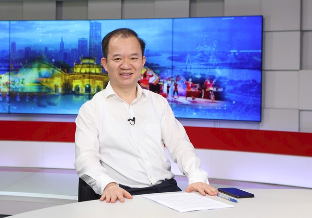 PGS.TS Bùi Hoài Sơn, Ủy viên chuyên trách Ủy ban Văn hóa và Xã hội của Quốc hội phát biểu tại chương trình PGS.TS Bùi Hoài Sơn, Ủy viên chuyên trách Ủy ban Văn hóa và Xã hội của Quốc hội phát biểu tại chương trình