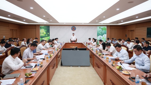 Thứ trưởng Bộ Tài chính Nguyễn Đức Tâm phát biểu chỉ đạo hội nghị. Ảnh: Mạnh Tuấn. Thứ trưởng Bộ Tài chính Nguyễn Đức Tâm phát biểu chỉ đạo hội nghị. Ảnh: Mạnh Tuấn.