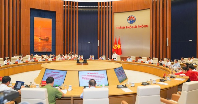 Quang cảnh cuộc làm việc Quang cảnh cuộc làm việc
