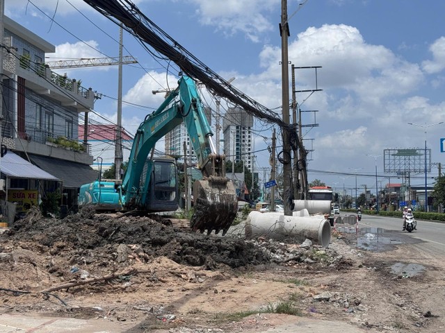 Sở Nông nghiệp và Môi trường TP.HCM cho rằng khó bảo đảm tỷ lệ giải ngân đạt 100% vào cuối năm nếu các vướng mắc về pháp lý, tái định cư và giải phóng mặt bằng không sớm được tháo gỡ.