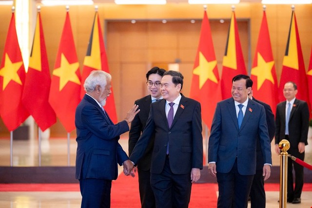 Chủ tịch Quốc hội Trần Thanh Mẫn và Thủ tướng Cộng hòa Dân chủ Timor-Leste Kay Rala Xanana Gusmão. Chủ tịch Quốc hội Trần Thanh Mẫn và Thủ tướng Cộng hòa Dân chủ Timor-Leste Kay Rala Xanana Gusmão.