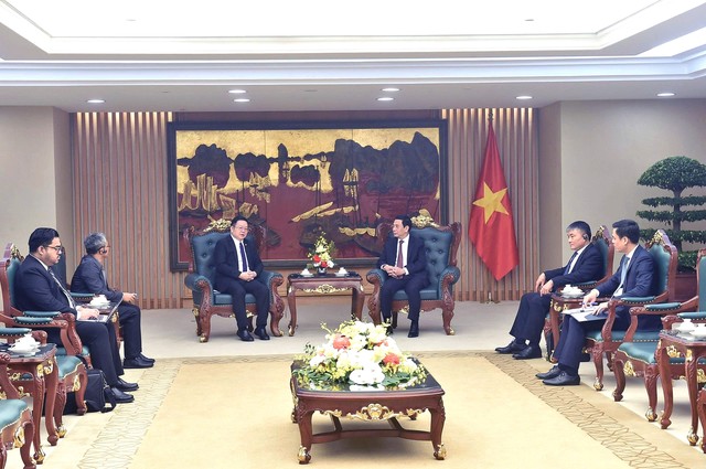 Tổng Thư ký Kao Kim Hourn khẳng định Việt Nam đã trở thành hình mẫu về phát triển bền vững và là thành viên nòng cốt của ASEAN - Ảnh: VGP/Nguyễn Hoàng Tổng Thư ký Kao Kim Hourn khẳng định Việt Nam đã trở thành hình mẫu về phát triển bền vững và là thành viên nòng cốt của ASEAN - Ảnh: VGP/Nguyễn Hoàng