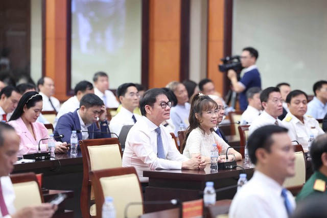 Lễ phát động có sự tham dự của lãnh đạo các doanh nghiệp. Ảnh: Lê Toàn. Lễ phát động có sự tham dự của lãnh đạo các doanh nghiệp. Ảnh: Lê Toàn.