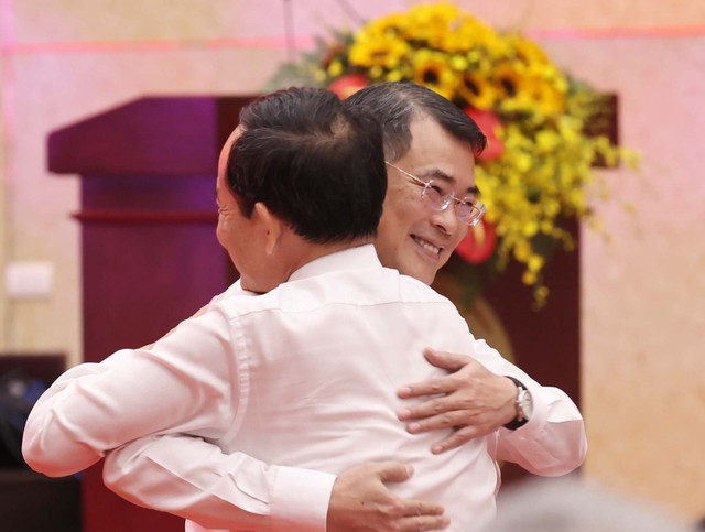 Thủ tướng cho biết việc lựa chọn TP.HCM để tổ chức phát động phong trào thi đua, nhằm lan tỏa một khí thế cách mạng và một phong trào hành động trên cả nước. Ảnh: Lê Toàn Thủ tướng cho biết việc lựa chọn TP.HCM để tổ chức phát động phong trào thi đua, nhằm lan tỏa một khí thế cách mạng và một phong trào hành động trên cả nước. Ảnh: Lê Toàn