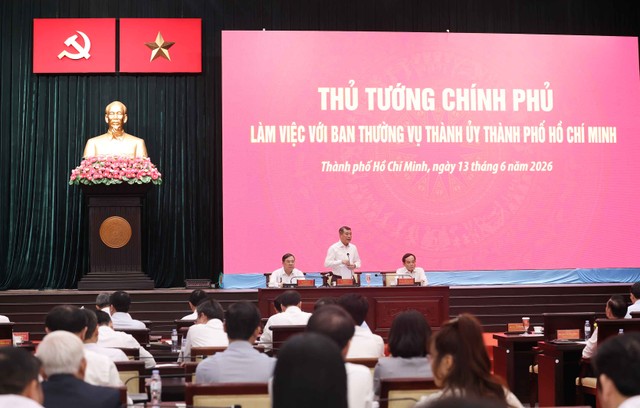 Thủ tướng Chính phủ Lê Minh Hưng làm việc với Ban Thường vụ Thành ủy TP.HCM. Ảnh: Lê Toàn. Thủ tướng Chính phủ Lê Minh Hưng làm việc với Ban Thường vụ Thành ủy TP.HCM. Ảnh: Lê Toàn.