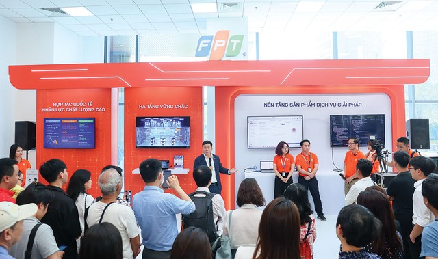 Trong môi trường thông tin lan truyền nhanh, công bố thông tin kịp thời giúp hạn chế các phản ứng cảm tính và ổn định tâm lý nhà đầu tư Trong môi trường thông tin lan truyền nhanh, công bố thông tin kịp thời giúp hạn chế các phản ứng cảm tính và ổn định tâm lý nhà đầu tư