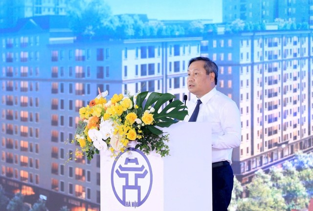 Chủ tịch UBND TP. Hà Nội Vũ Đại Thắng phát biểu tại lễ khởi công. Chủ tịch UBND TP. Hà Nội Vũ Đại Thắng phát biểu tại lễ khởi công.