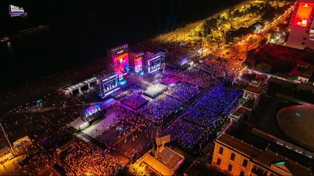 Đại nhạc hội Mega Booming - Charmora City do Sun Group tài trợ thu hút gần 30.000 khán giả.