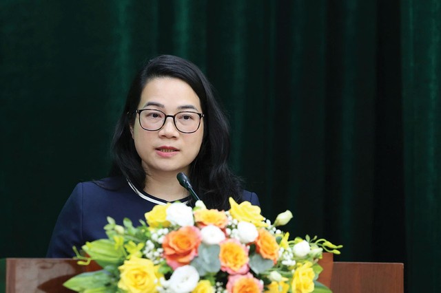 Bà Hoàng Thị Diệu Thúy Bà Hoàng Thị Diệu Thúy