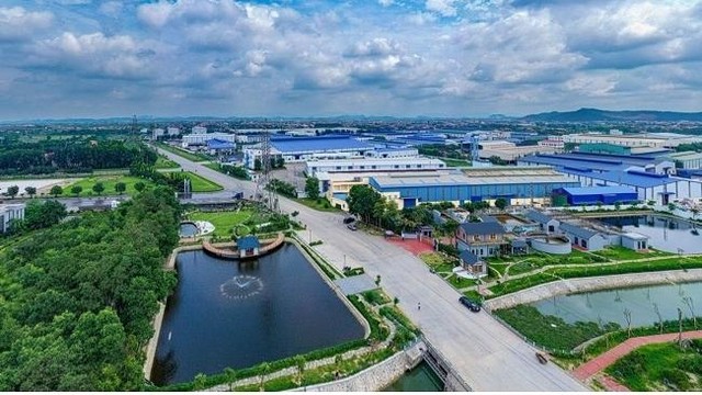 Khu công nghiệp Nam Cầu Kiền đang kiên trì định hướng theo mô hình sinh thái, hiện đại và bền vững Khu công nghiệp Nam Cầu Kiền đang kiên trì định hướng theo mô hình sinh thái, hiện đại và bền vững