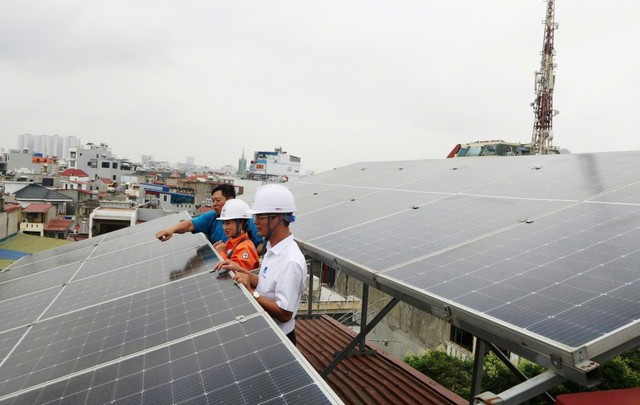 Điện mặt trời mái nhà đang dần trở thành lựa chọn của nhiều doanh nghiệp và gia đình tại Hải Phòng trong bối cảnh nhu cầu sử dụng điện tăng cao.