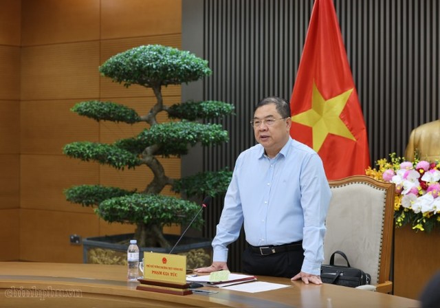 Phó Thủ tướng Thường trực Phạm Gia Túc kết luận cuộc họp, nhấn mạnh việc triển khai Dự án điện hạt nhân Ninh Thuận 1 và Ninh Thuận 2 là chủ trương lớn của Đảng và Nhà nước - Ảnh: VGP Phó Thủ tướng Thường trực Phạm Gia Túc kết luận cuộc họp, nhấn mạnh việc triển khai Dự án điện hạt nhân Ninh Thuận 1 và Ninh Thuận 2 là chủ trương lớn của Đảng và Nhà nước - Ảnh: VGP