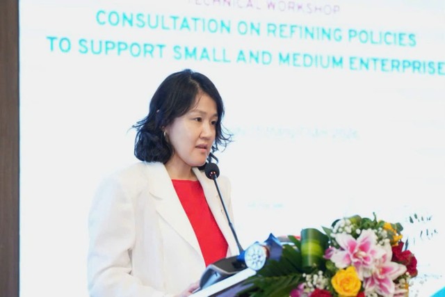 Bà Sinwon Park, Giám đốc Quốc gia Tổ chức Lao động quốc tế (ILO) tại Việt Nam phát biểu tại Hội thảo. Bà Sinwon Park, Giám đốc Quốc gia Tổ chức Lao động quốc tế (ILO) tại Việt Nam phát biểu tại Hội thảo.