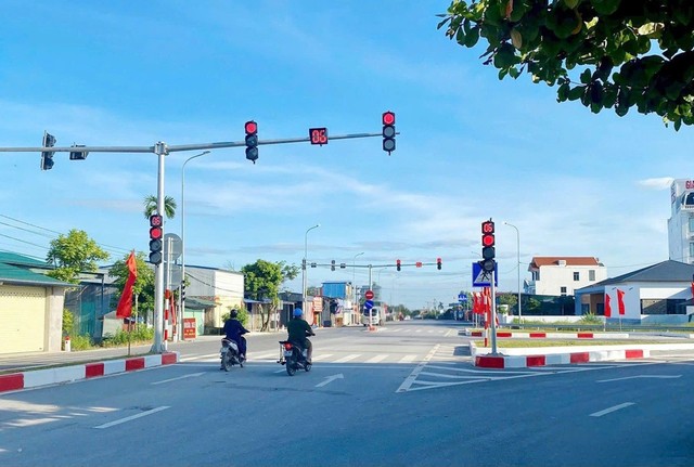 Các tuyến đường 390, 396 kéo dài kết nối với cầu Quang Thanh, nút giao cao tốc Hà Nội - Hải Phòng đã tạo diện mạo mới cho xã Hà Đông. Ảnh: Minh Nguyên Các tuyến đường 390, 396 kéo dài kết nối với cầu Quang Thanh, nút giao cao tốc Hà Nội - Hải Phòng đã tạo diện mạo mới cho xã Hà Đông. Ảnh: Minh Nguyên