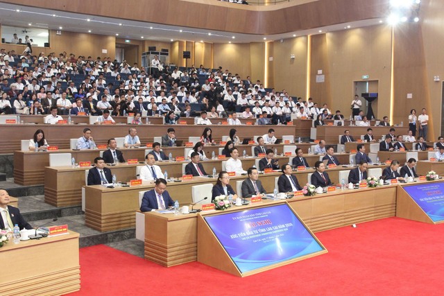 Toàn cảnh Hội nghị. Toàn cảnh Hội nghị.