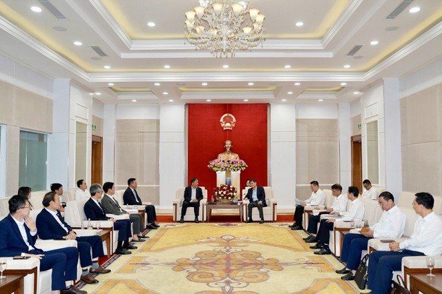 Lãnh đạo tỉnh Quảng Ninh tiếp xã giao Đoàn công tác của Hiệp hội Doanh nghiệp Hàn Quốc tại Việt Nam (KOCHAM). Ảnh Cổng TTĐT tỉnh Quảng Ninh Lãnh đạo tỉnh Quảng Ninh tiếp xã giao Đoàn công tác của Hiệp hội Doanh nghiệp Hàn Quốc tại Việt Nam (KOCHAM). Ảnh Cổng TTĐT tỉnh Quảng Ninh