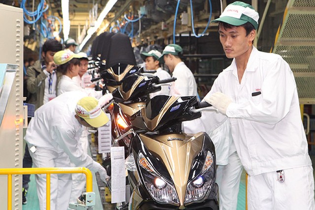 Dây chuyền lắp ráp xe máy tại Honda Việt Nam. Dây chuyền lắp ráp xe máy tại Honda Việt Nam.
