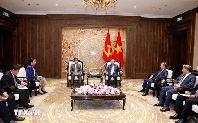Tổng Bí thư, Chủ tịch nước Tô Lâm tiếp Chánh án Tòa án Nhân dân tối cao Lào Phayvy Syboualypha. (Ảnh: TTXVN)