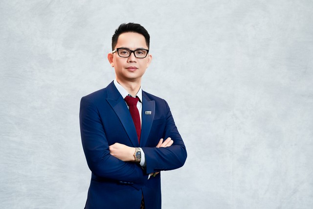 Ông Võ Quốc Khánh từng giữ nhiều vị trí quản lý tại các doanh nghiệp hoạt động trong lĩnh vực xây dựng, thương mại và bất động sản Ông Võ Quốc Khánh từng giữ nhiều vị trí quản lý tại các doanh nghiệp hoạt động trong lĩnh vực xây dựng, thương mại và bất động sản