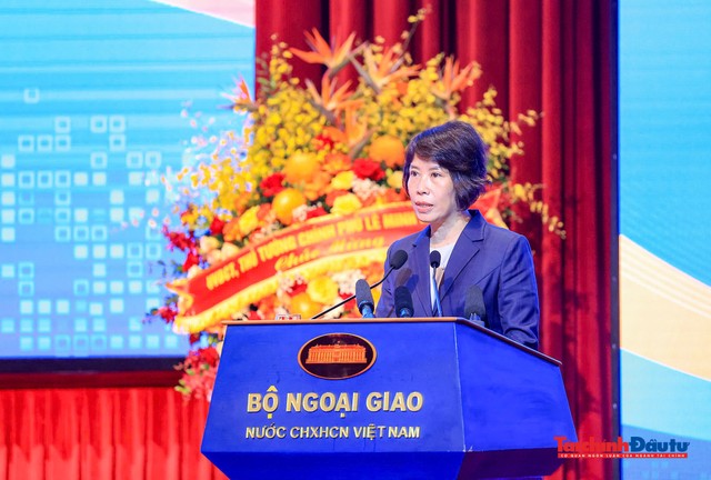 Thứ trưởng Nguyễn Thị Bích Ngọc phát biểu tại phiên họp. Ảnh: Đức Thanh Thứ trưởng Nguyễn Thị Bích Ngọc phát biểu tại phiên họp. Ảnh: Đức Thanh
