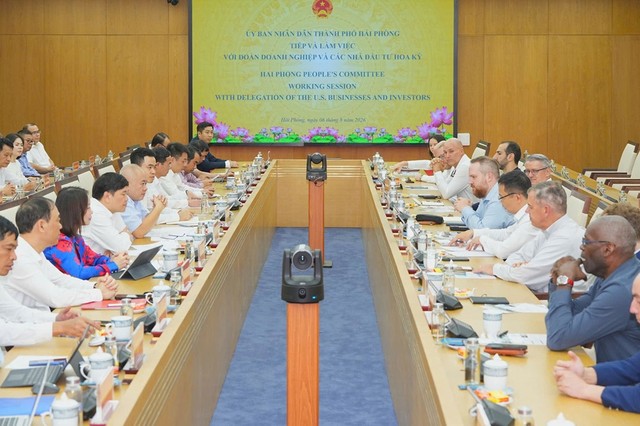 Quang cảnh cuộc tiếp và làm việc
