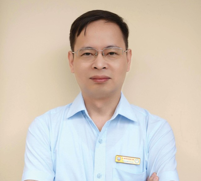 TS. Nguyễn Hoàng Tuấn, Trưởng bộ môn Nghiệp vụ Hải quan, Khoa Thuế và Hải quan, Học viện Tài chính TS. Nguyễn Hoàng Tuấn, Trưởng bộ môn Nghiệp vụ Hải quan, Khoa Thuế và Hải quan, Học viện Tài chính