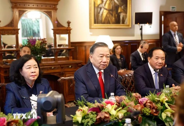 Tổng Bí thư, Chủ tịch nước Tô Lâm phát biểu tại cuộc hội đàm chính thức với Thủ tướng New Zealand Christopher Luxon. (Ảnh: Thống Nhất/TTXVN) Tổng Bí thư, Chủ tịch nước Tô Lâm phát biểu tại cuộc hội đàm chính thức với Thủ tướng New Zealand Christopher Luxon. (Ảnh: Thống Nhất/TTXVN)