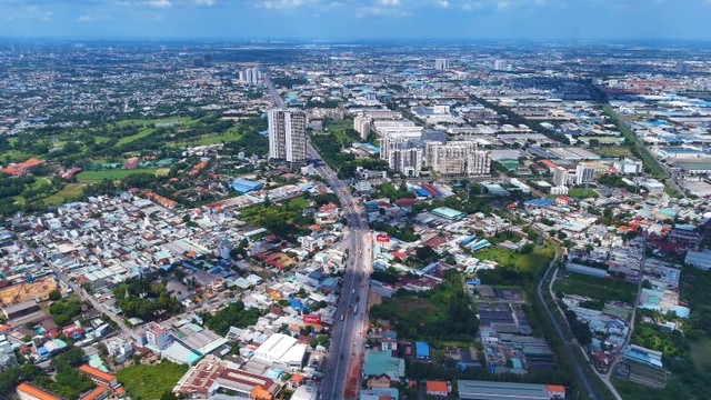 Khải Hoàn Imperial hưởng trọn hệ sinh thái đô thị sôi động ngay trung tâm Thuận An. Khải Hoàn Imperial hưởng trọn hệ sinh thái đô thị sôi động ngay trung tâm Thuận An.