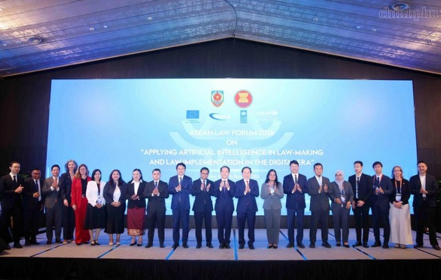 Phó Thủ tướng Lê Tiến Châu cùng các đại biểu dự Phiên khai mạc Diễn đàn Pháp luật ASEAN năm 2026 - Ảnh: chinhphu.vn Phó Thủ tướng Lê Tiến Châu cùng các đại biểu dự Phiên khai mạc Diễn đàn Pháp luật ASEAN năm 2026 - Ảnh: chinhphu.vn