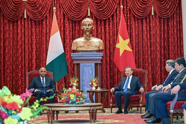 Tổng Bí thư, Chủ tịch nước Tô Lâm tiếp Chủ tịch Quốc hội Cộng hòa Bờ Biển Ngà Patrick Achi. Tổng Bí thư, Chủ tịch nước Tô Lâm tiếp Chủ tịch Quốc hội Cộng hòa Bờ Biển Ngà Patrick Achi.