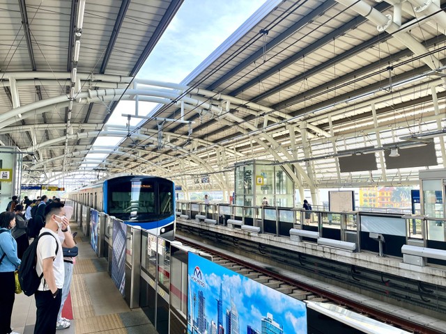 Khách đi metro số 1 ngày 2/9 sẽ được miễn phí vé. Khách đi metro số 1 ngày 2/9 sẽ được miễn phí vé.