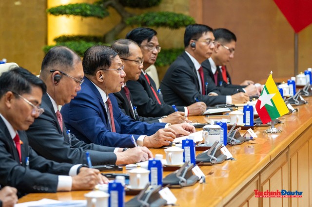 Tổng thống Myanmar Min Aung Hlaing phát biểu tại buổi hội kiến.