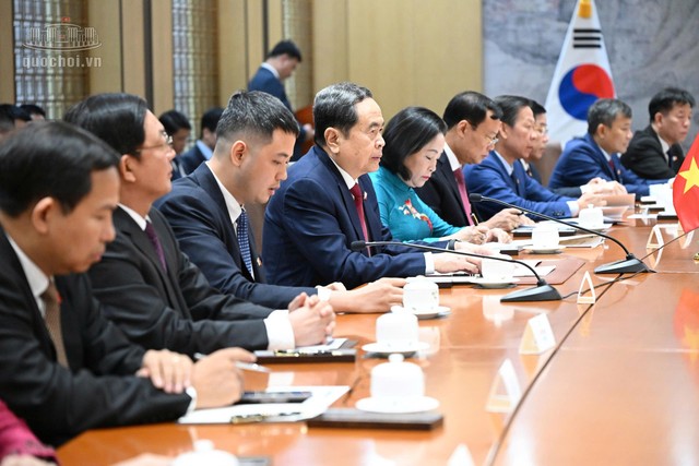 Chủ tịch Quốc hội Trần Thanh Mẫn phát biểu tại hội đàm. Chủ tịch Quốc hội Trần Thanh Mẫn phát biểu tại hội đàm.
