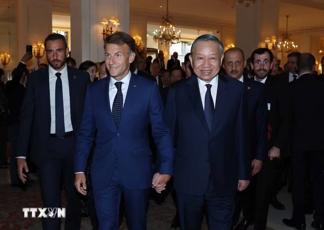 Tổng Bí thư, Chủ tịch nước Tô Lâm và Tổng thống Cộng hòa Pháp Emmanuel Macron. Ảnh: Thống Nhất/TTXVN.