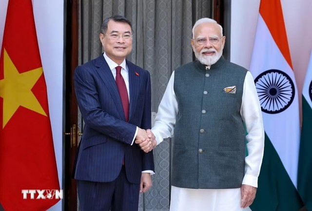 Thủ tướng Lê Minh Hưng hội đàm với Thủ tướng Cộng hòa Ấn Độ Narendra Modi. (Ảnh: Dương Giang/TTXVN)