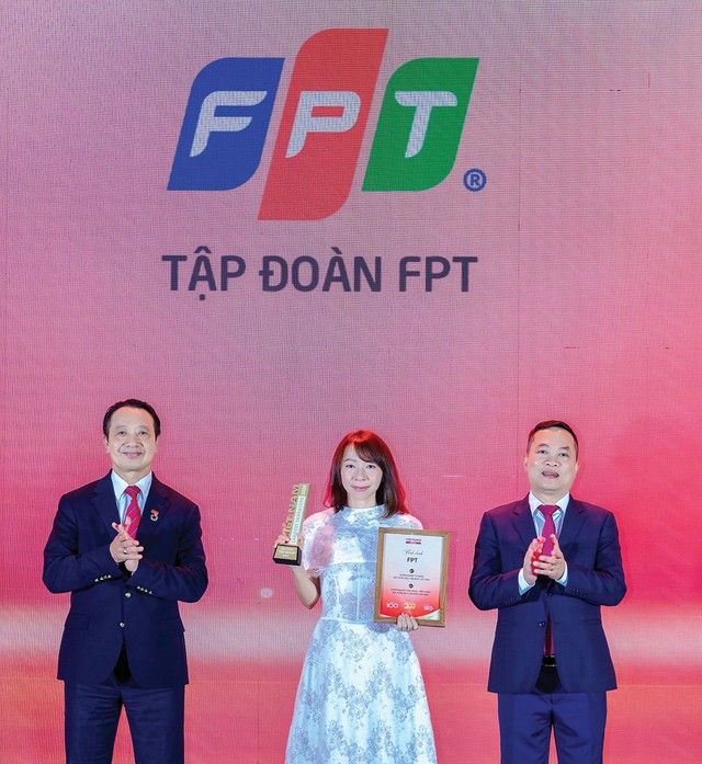 FPT là doanh nghiệp công nghệ có thứ hạng cao nhất trong bảng xếp hạng PRIVATE 100 FPT là doanh nghiệp công nghệ có thứ hạng cao nhất trong bảng xếp hạng PRIVATE 100