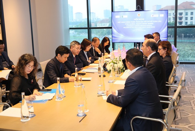 Buổi làm việc diễn ra trước Hội nghị Việt Nam chính thức tham gia vào chỉ số thị trường mới nổi của FTSE GEIS. Ảnh: Mạnh Tuấn Buổi làm việc diễn ra trước Hội nghị Việt Nam chính thức tham gia vào chỉ số thị trường mới nổi của FTSE GEIS. Ảnh: Mạnh Tuấn