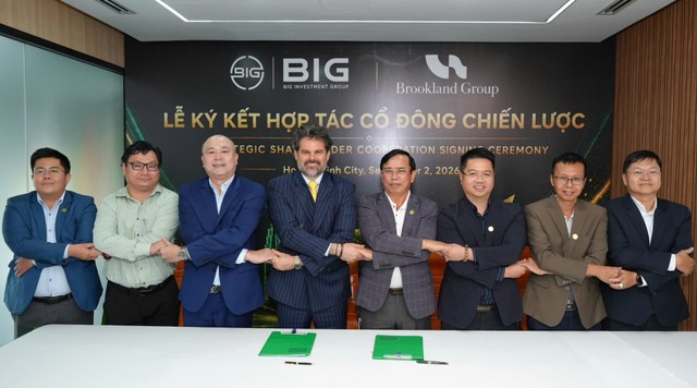 Cú bắt tay cam kết làm cổ đông lớn và đồng hành lâu dài của Quỹ Brook Land tại Tập đoàn BIG Cú bắt tay cam kết làm cổ đông lớn và đồng hành lâu dài của Quỹ Brook Land tại Tập đoàn BIG