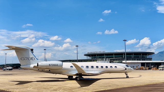 Ngày 18/9/2026, “Dinh thự bay” Gulfstream G700 - chuẩn mực xa xỉ mới của bầu trời hạ cánh tại sân bay Phù Cát có thể xem là một tín hiệu đáng chú ý về sức hấp dẫn mới của điểm đến. Ngày 18/9/2026, “Dinh thự bay” Gulfstream G700 - chuẩn mực xa xỉ mới của bầu trời hạ cánh tại sân bay Phù Cát có thể xem là một tín hiệu đáng chú ý về sức hấp dẫn mới của điểm đến.