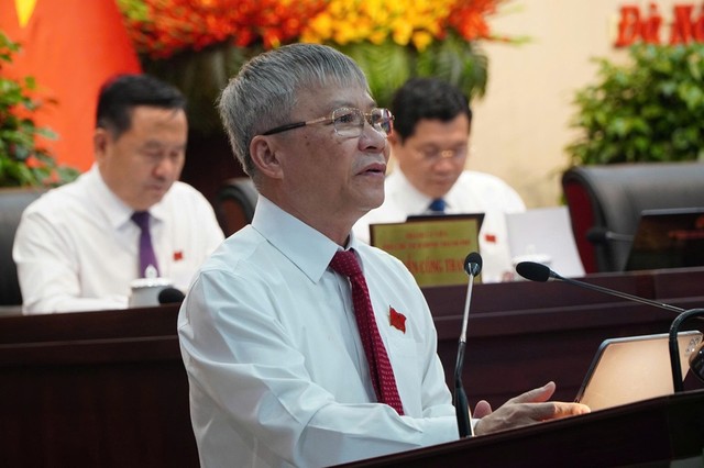 Ông Nguyễn Đức Dũng - Chủ tịch HĐND TP.Đà Nẵng phát biểu tại kỳ họp. Ông Nguyễn Đức Dũng - Chủ tịch HĐND TP.Đà Nẵng phát biểu tại kỳ họp.