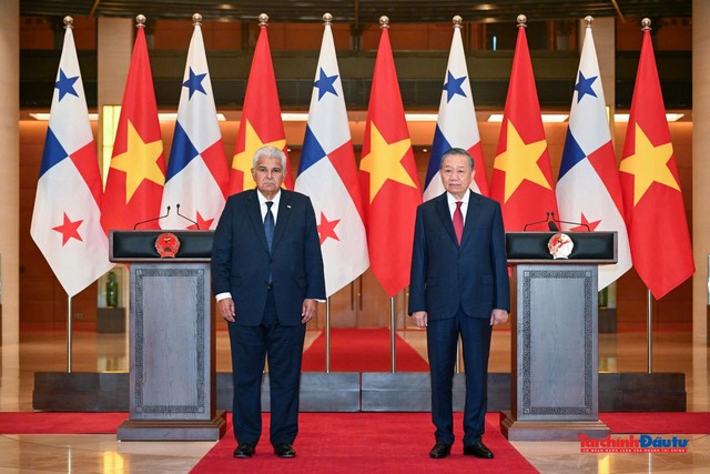 Tổng Bí thư, Chủ tịch nước Tô Lâm và Tổng thống Panama chứng kiến Lễ trao các văn kiện hợp tác