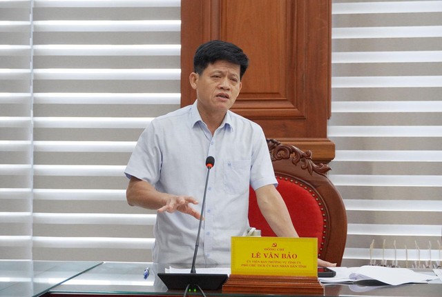 Phó Chủ tịch UBND tỉnh Quảng Trị Lê Văn Bảo yêu cầu các sở ngành tiếp tục rà soát, phân nhóm dự án. Ảnh: Đặng Hà Phó Chủ tịch UBND tỉnh Quảng Trị Lê Văn Bảo yêu cầu các sở ngành tiếp tục rà soát, phân nhóm dự án. Ảnh: Đặng Hà