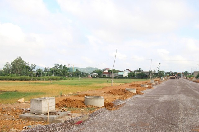 Dự án Bệnh viện quốc tế Long Vân ở phường Quy Nhơn Bắc là một trong nhiều dự án trong thời gian qua được tỉnh Gia Lai tháo gỡ các khó khăn vướng mắc để sớm khởi công trong tháng 10/2026. Dự án Bệnh viện quốc tế Long Vân ở phường Quy Nhơn Bắc là một trong nhiều dự án trong thời gian qua được tỉnh Gia Lai tháo gỡ các khó khăn vướng mắc để sớm khởi công trong tháng 10/2026.