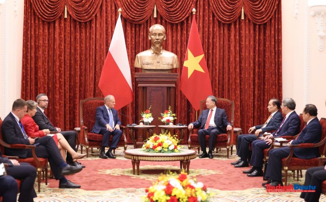 Tổng Bí thư, Chủ tịch nước Tô Lâm đã tiếp Thủ tướng Ba Lan Donald Tusk. Tổng Bí thư, Chủ tịch nước Tô Lâm đã tiếp Thủ tướng Ba Lan Donald Tusk.