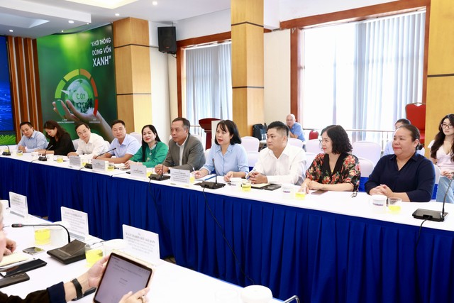 Đoàn đại biểu Báo Tài chính - Đầu tư. Đoàn đại biểu Báo Tài chính - Đầu tư.