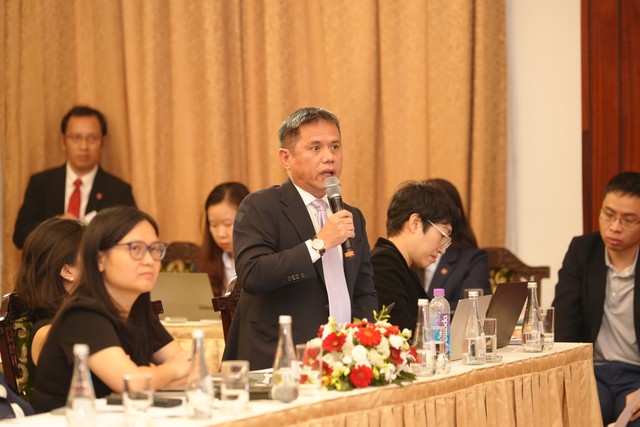 Ông Bùi Thế Tân, Giám đốc khối bán lẻ Ông Bùi Thế Tân, Giám đốc khối bán lẻ